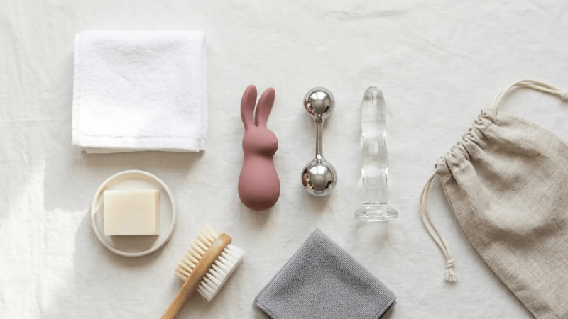 How to clean sex toys safely with mild soap, towel, and storage pouch How to clean sex toys safely with mild soap, towel, and storage pouch
